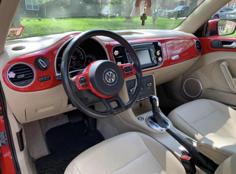 Used 2013 Volkswagen Beetle 2.5 FWD image 5
