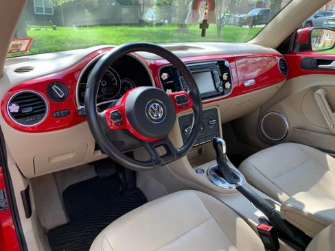 Used 2013 Volkswagen Beetle 2.5 image 5
