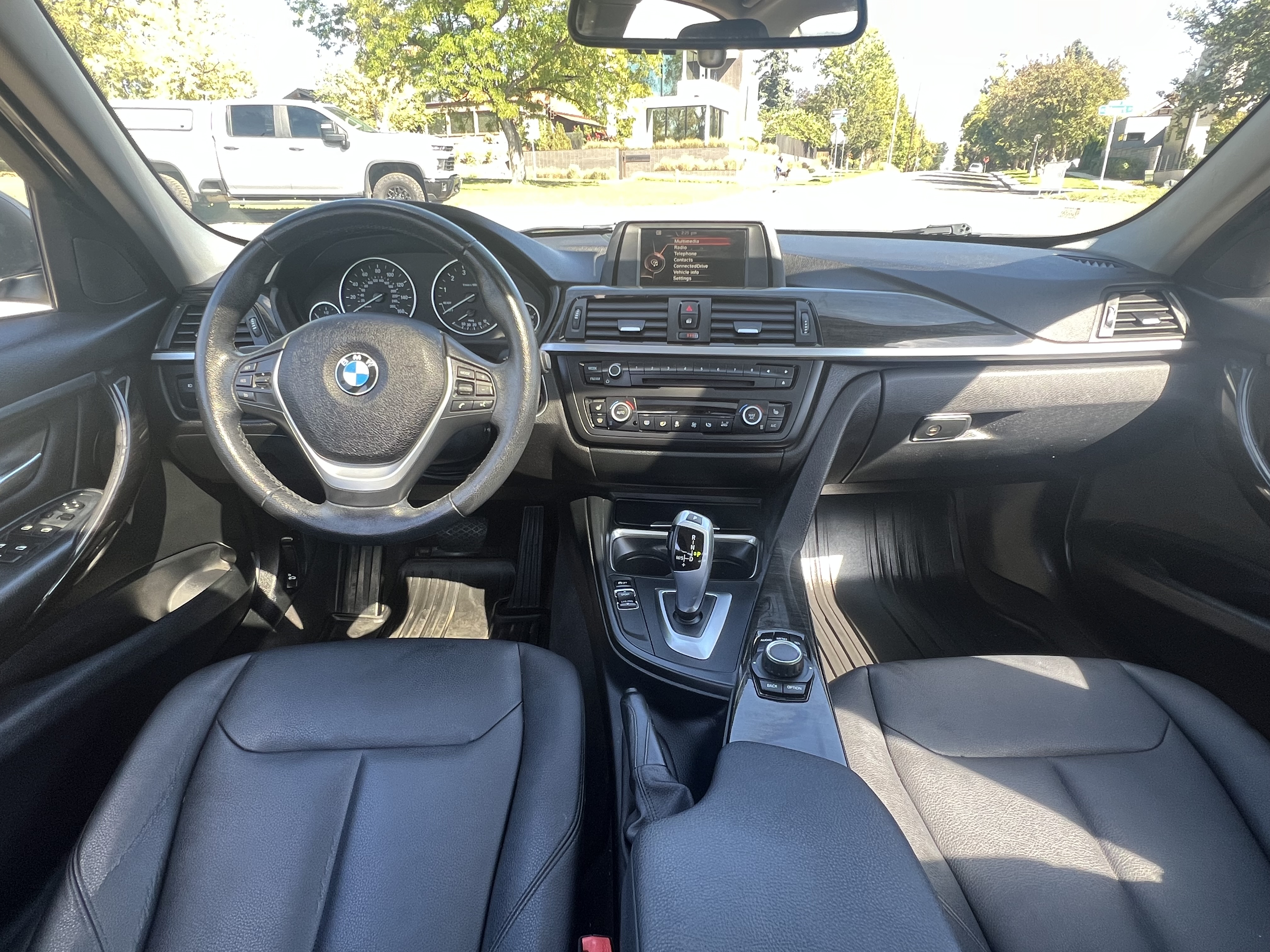 Used 2015 BMW 328i xDrive Sedan AWD/4WD image 12