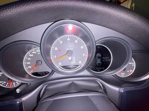 Used 2016 Porsche Panamera image 14