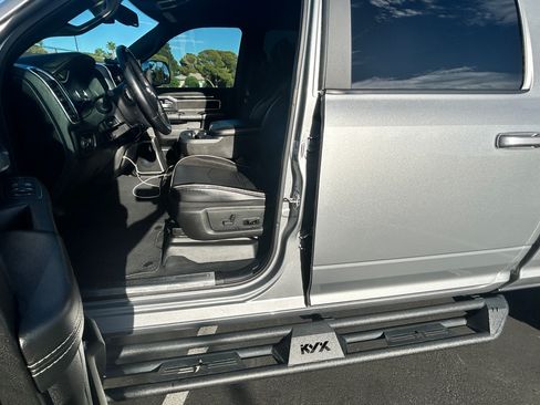 Used 2022 RAM 2500 Laramie AWD/4WD image 12
