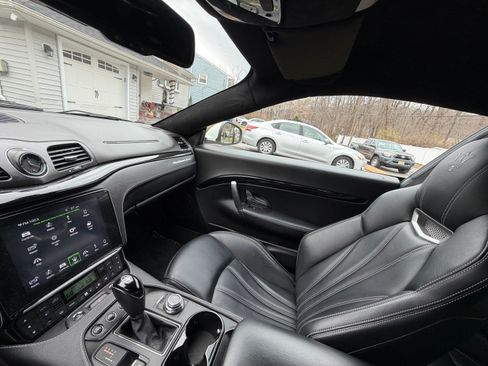 Used 2018 Maserati GranTurismo Sport image 13
