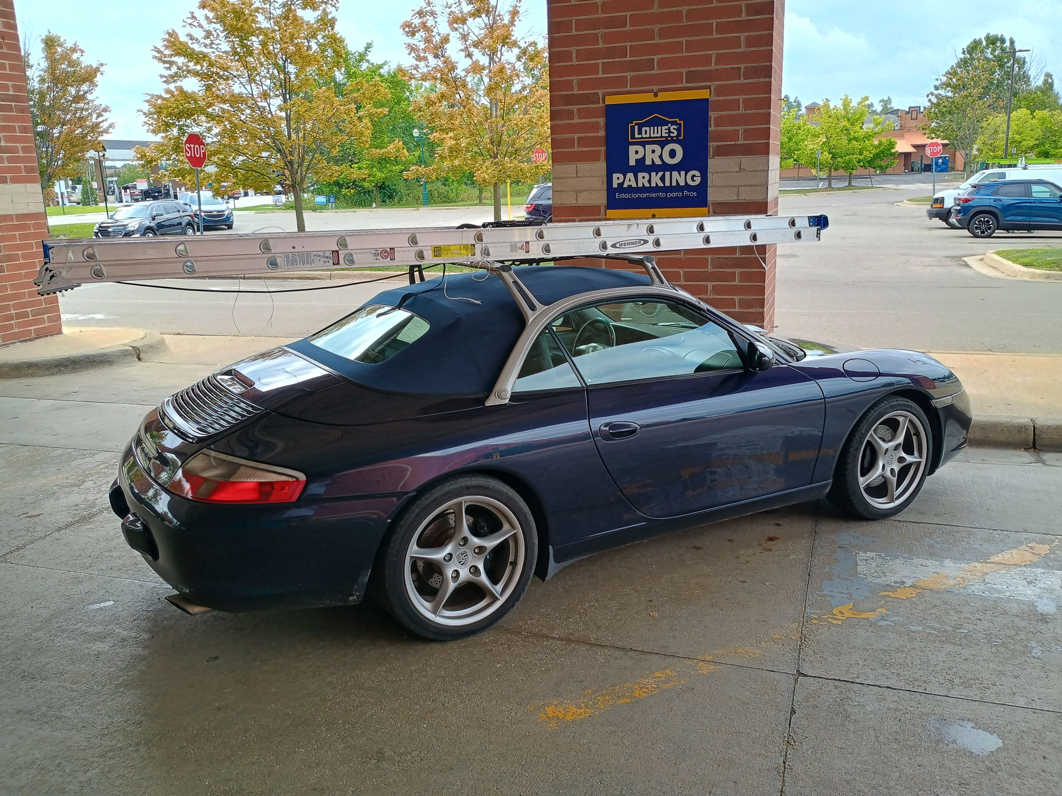 Used 2003 Porsche 911 Cabriolet image 4