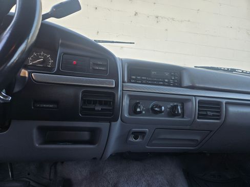 Used 1994 Ford Bronco image 6