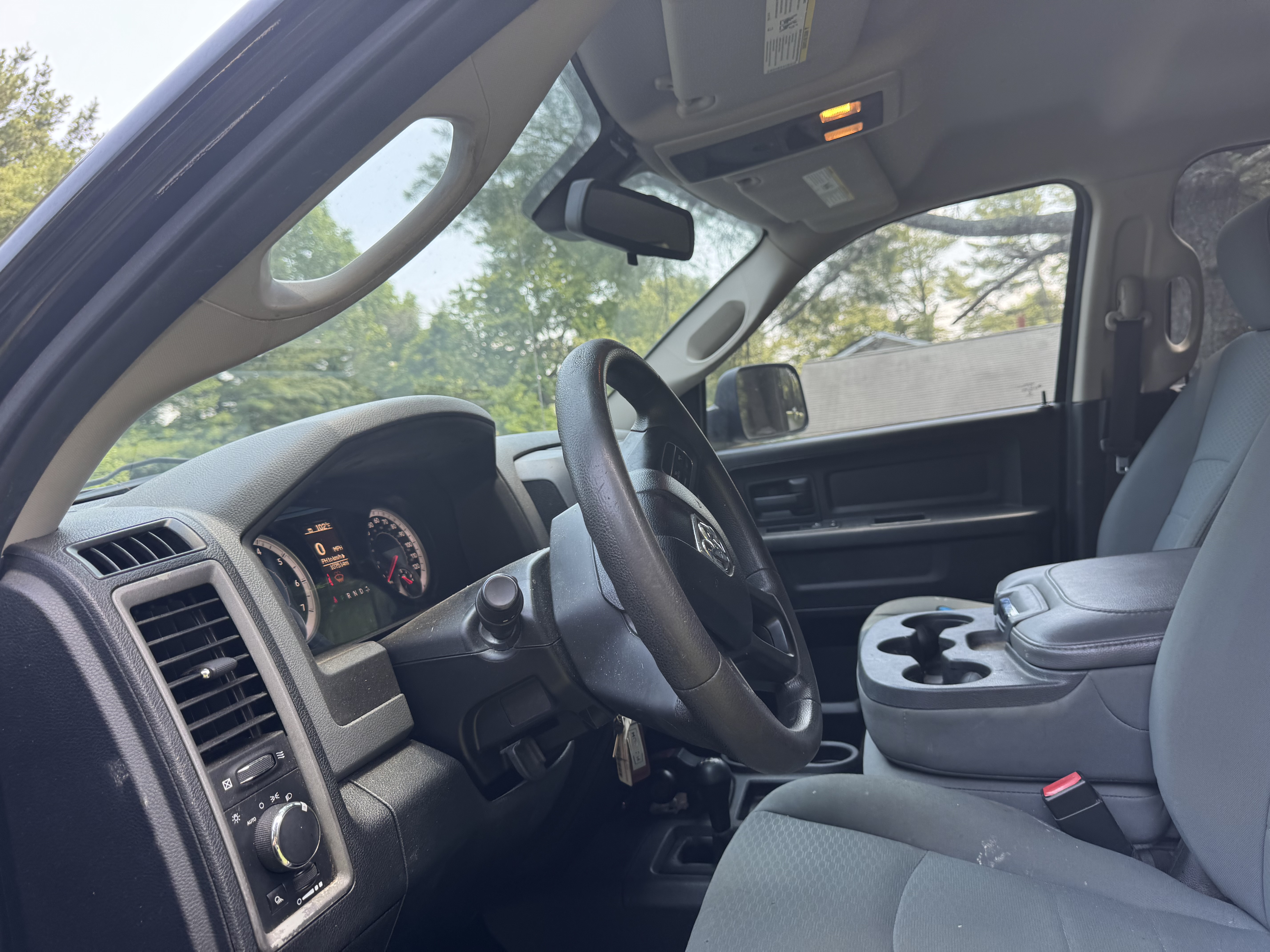 Used 2015 RAM 2500 Tradesman w/ Chrome Appearance Group AWD/4WD image 9