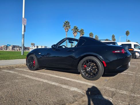 Used 2017 MAZDA MX-5 Miata RF Club w/ Brembo/BBS Package image 4