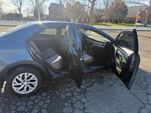 Used 2017 Toyota Corolla LE w/ Body Protection Package image 15