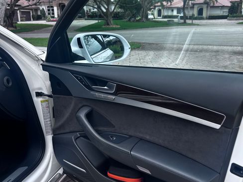 Used 2014 Audi A8 L 4.0T w/ Premium Package image 17