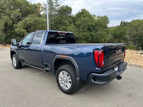 Used 2021 GMC Sierra 2500 Denali w/ Denali Ultimate Package AWD/4WD image 15