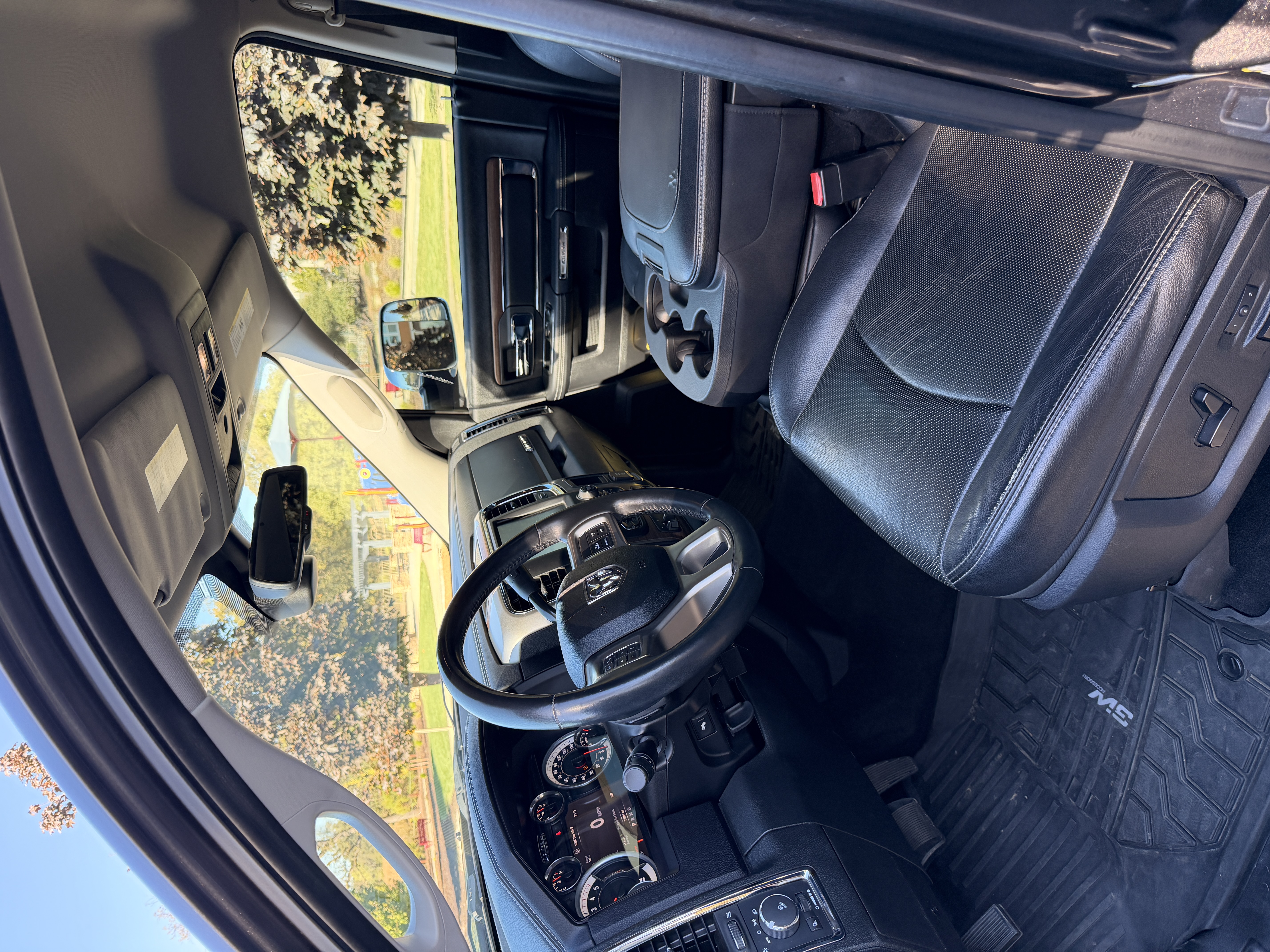 Used 2015 RAM 2500 Laramie AWD/4WD image 15