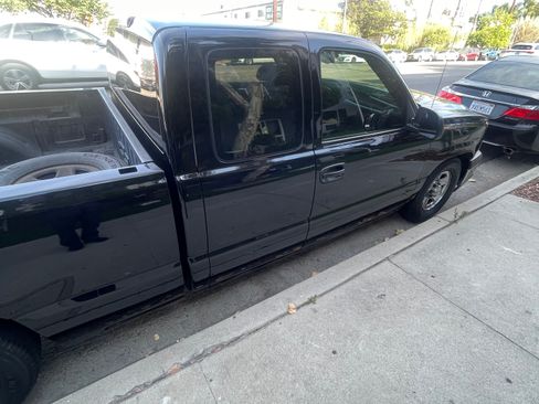 Used 2003 Chevrolet Silverado 1500 LS RWD image 2