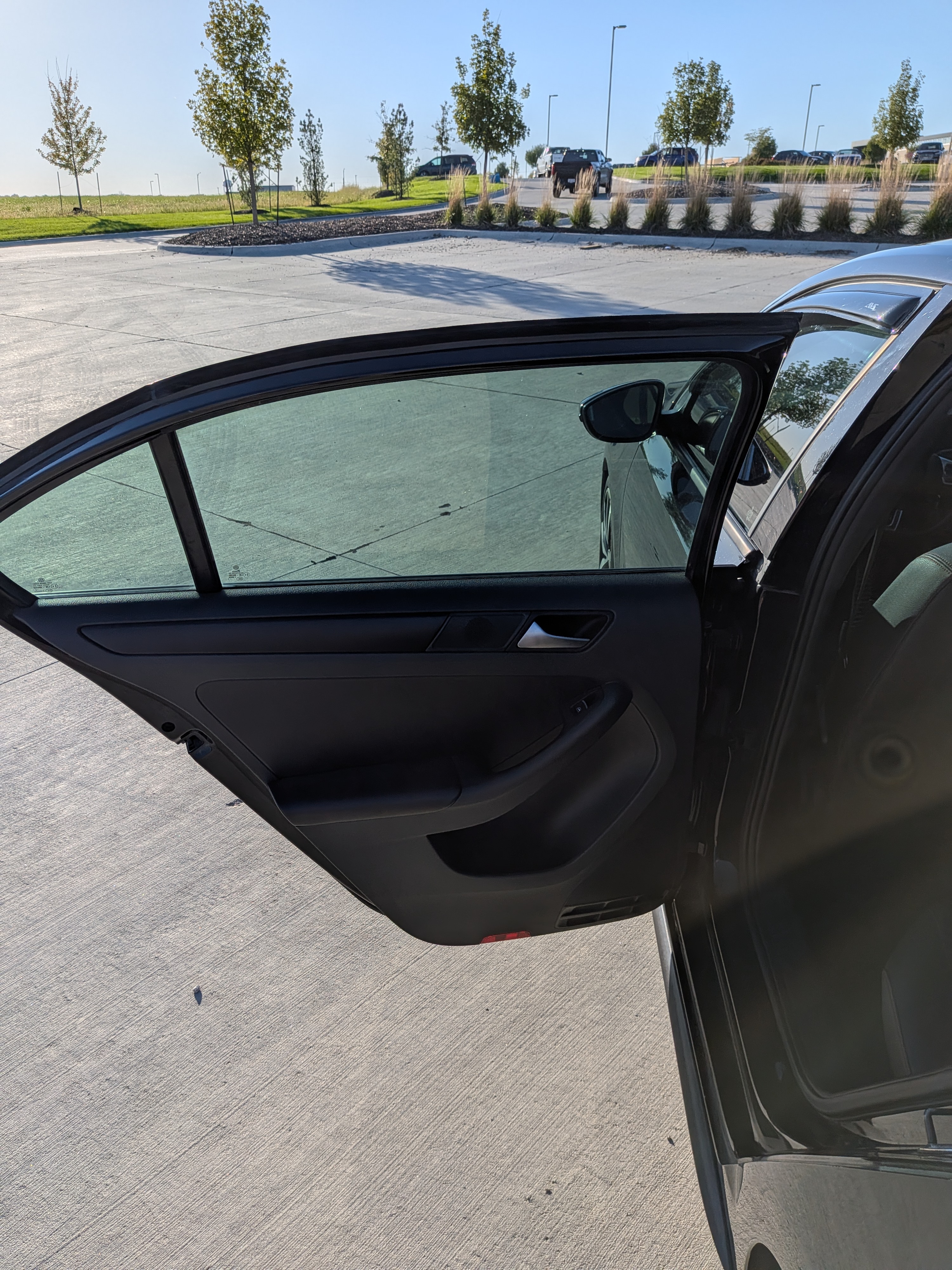 Used 2012 Volkswagen Jetta GLI FWD image 17