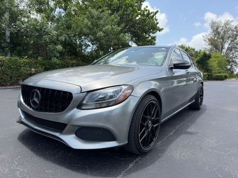 Used 2016 Mercedes-Benz C 300 Sedan image 2
