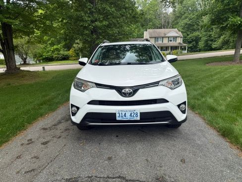 Used 2017 Toyota RAV4 XLE w/ All Weather Liner Package AWD/4WD image 2