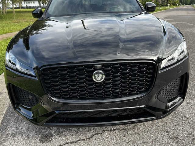 Used 2026 Jaguar F-PACE R-Dynamic S AWD/4WD image 19