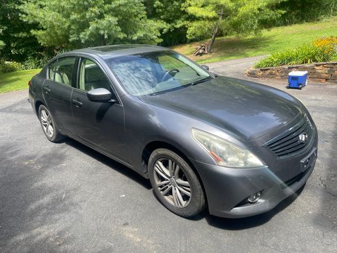 Used 2012 INFINITI G37 x Sedan w/ Premium Pkg AWD/4WD image 15