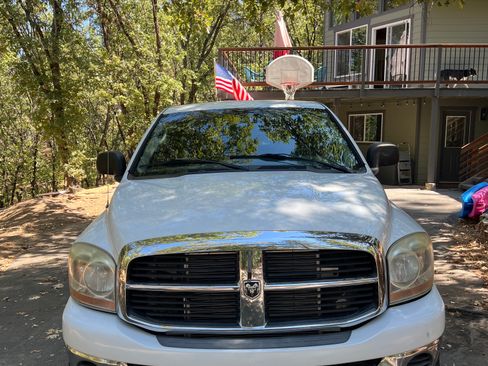 Used 2006 Dodge Ram 2500 Truck SLT w/ Trailer Tow Group image 10