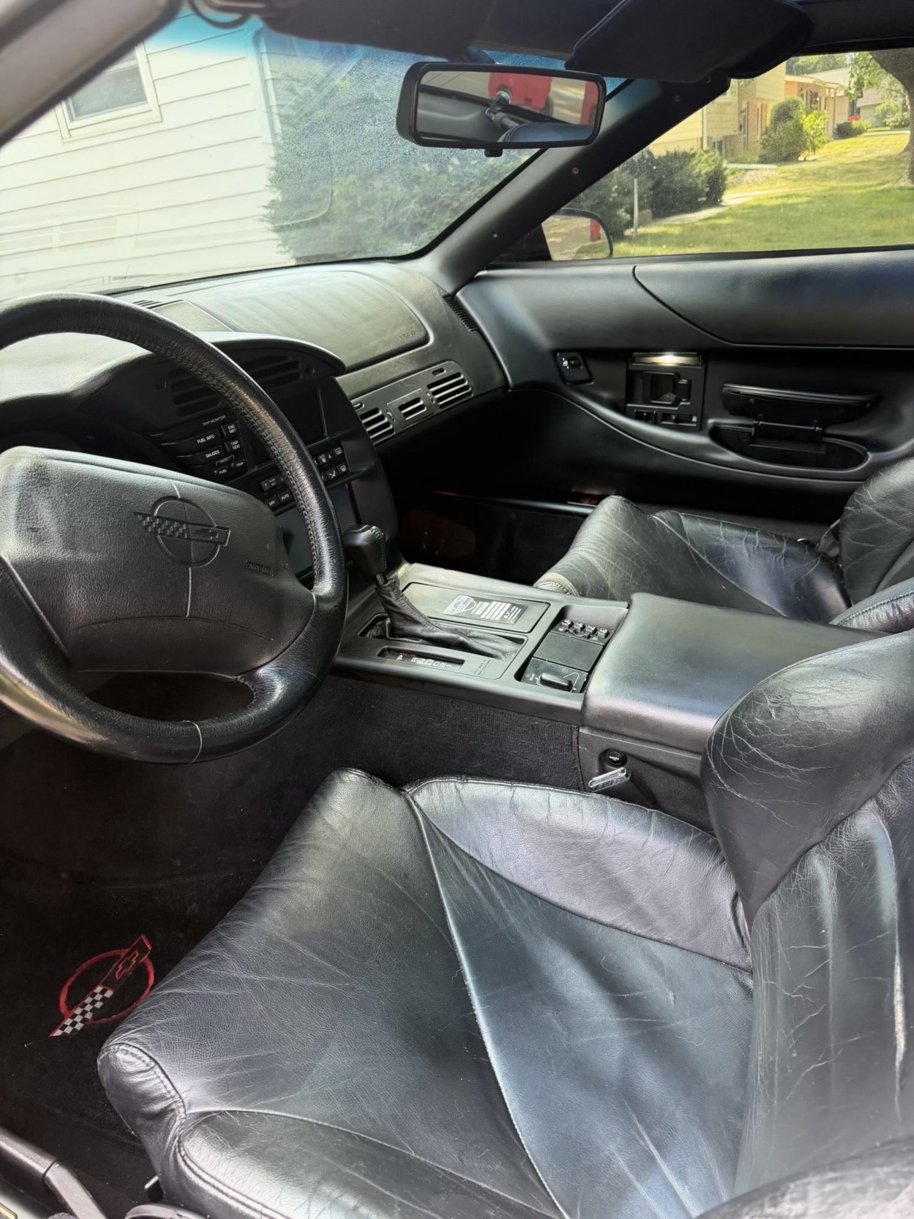 Used 1994 Chevrolet Corvette Coupe RWD image 6