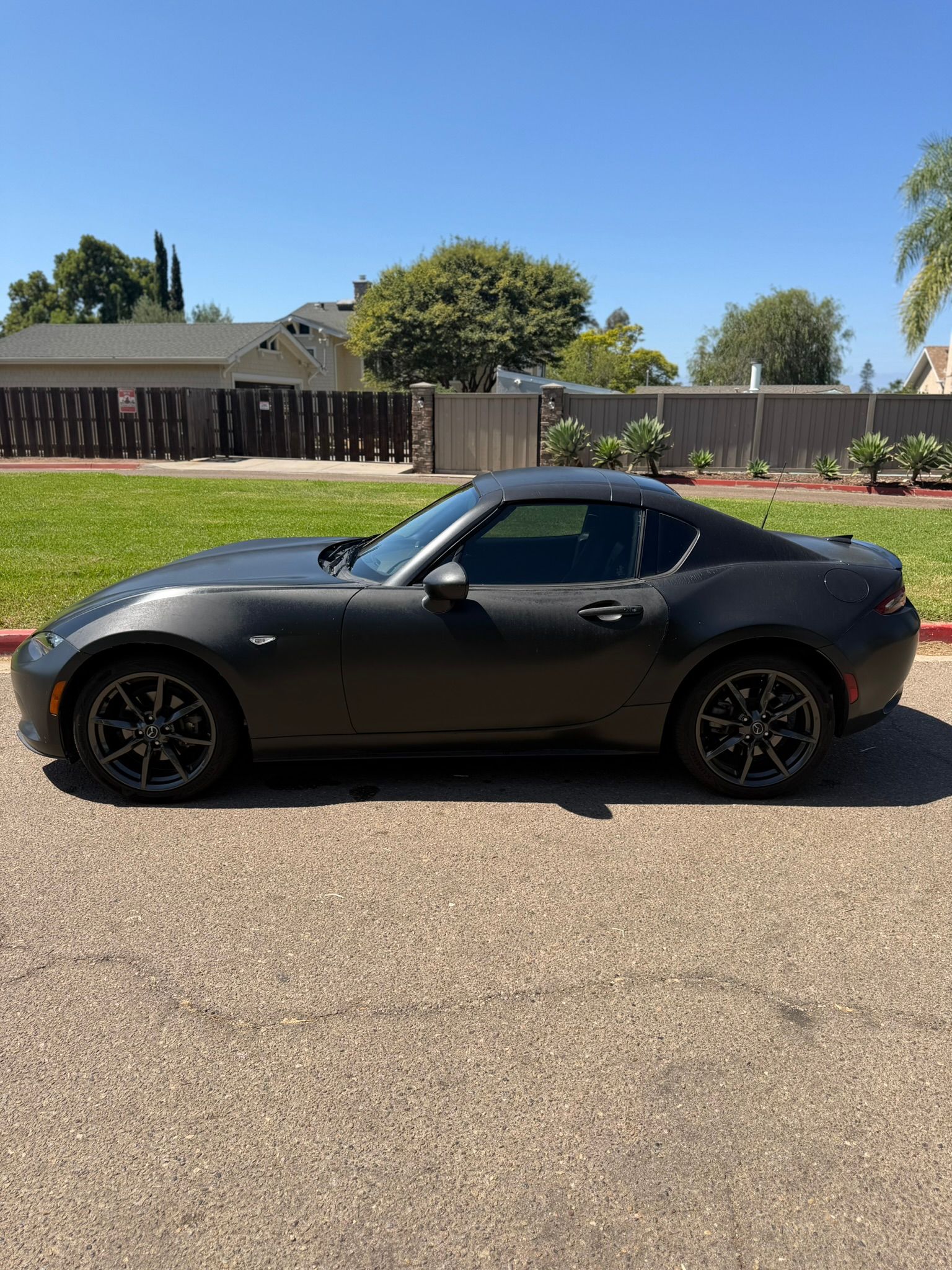 Used 2017 MAZDA MX-5 Miata RF Club RWD image 4