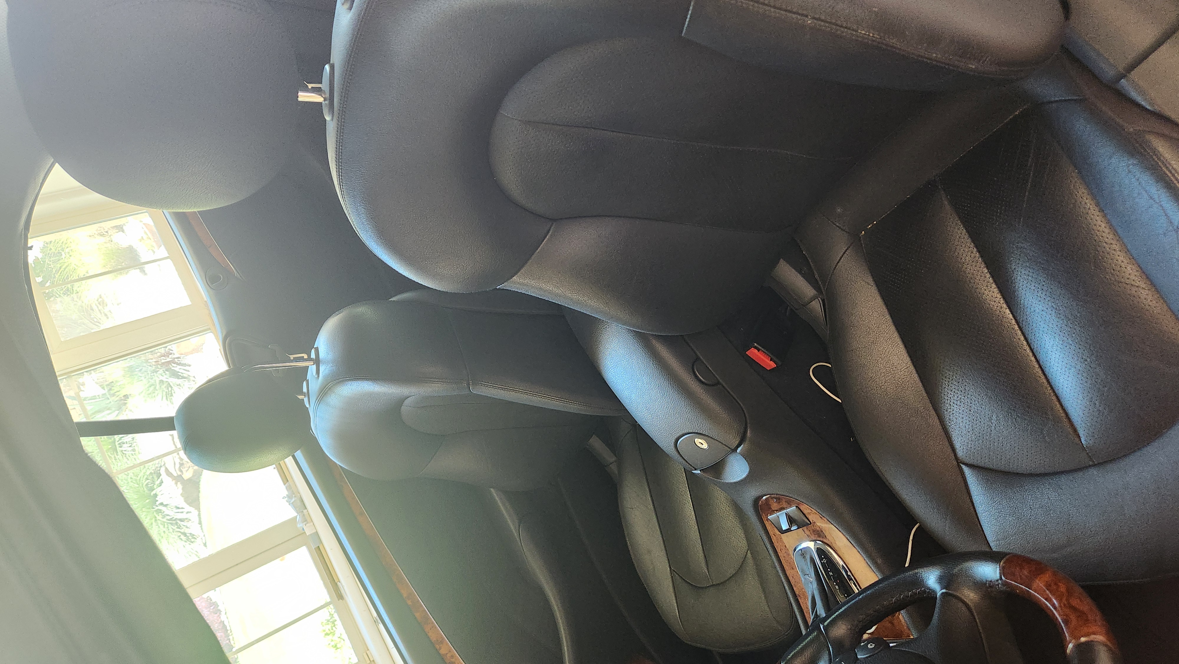 Used 2005 Mercedes-Benz CLK 320 Cabriolet image 12