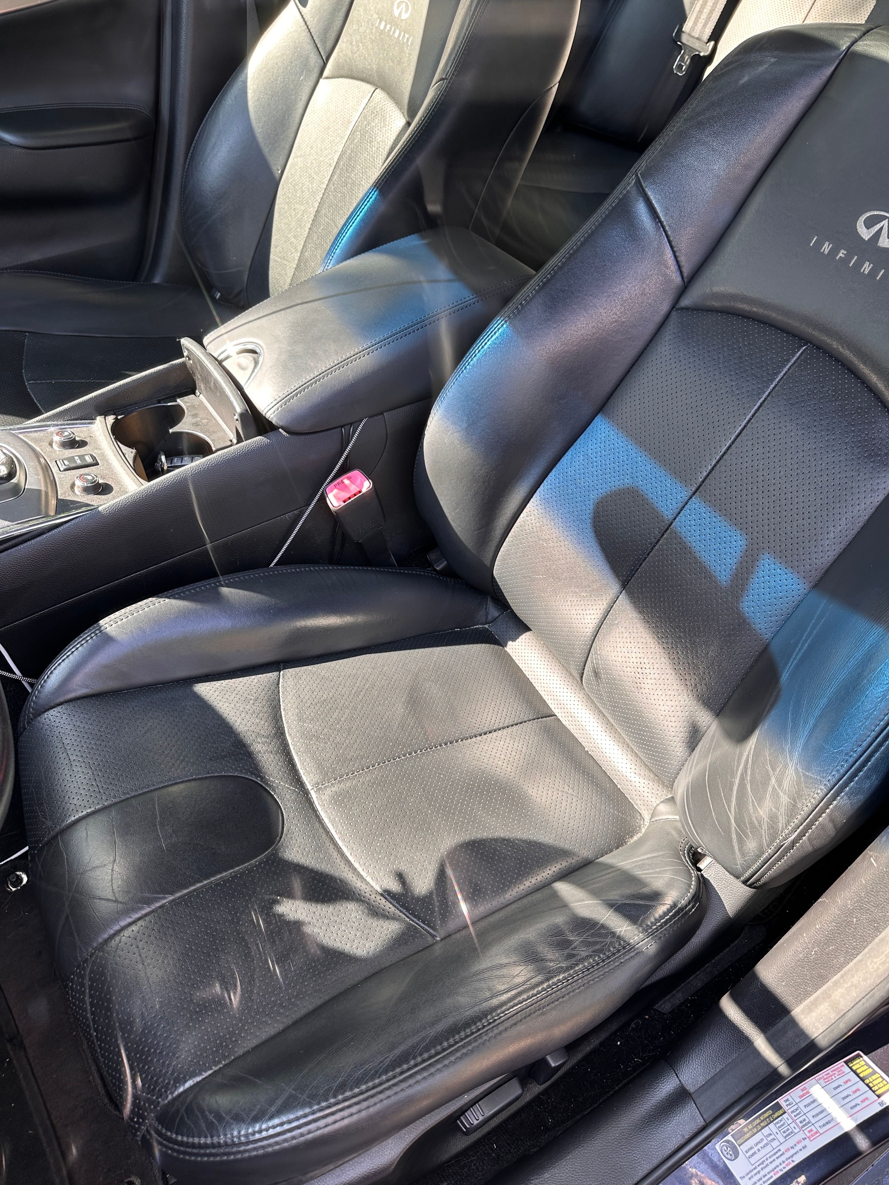 Used 2012 INFINITI G37 x Sedan w/ Premium Pkg AWD/4WD image 4