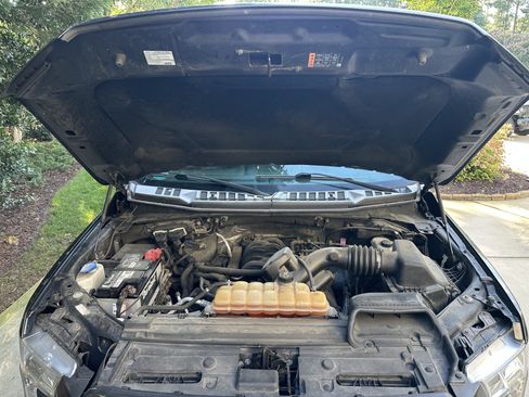 Used 2017 Ford F150 Lariat AWD/4WD image 11