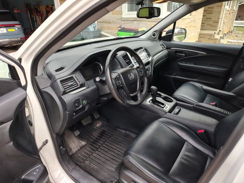 Used 2017 Honda Pilot EX-L image 10