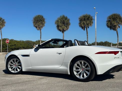 Used 2017 Jaguar F-TYPE Premium Convertible 2D image 4