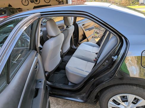 Used 2016 Toyota Corolla L image 12