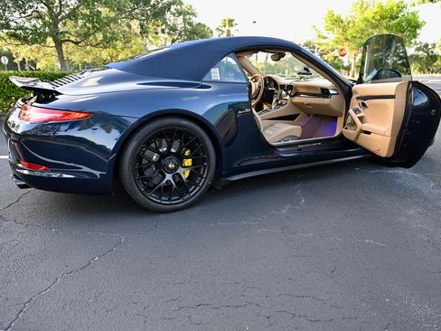 Used 2016 Porsche 911 Carrera 4 GTS image 21