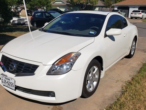 Used 2009 Nissan Altima 2.5 S w/ Premium Pkg image 1