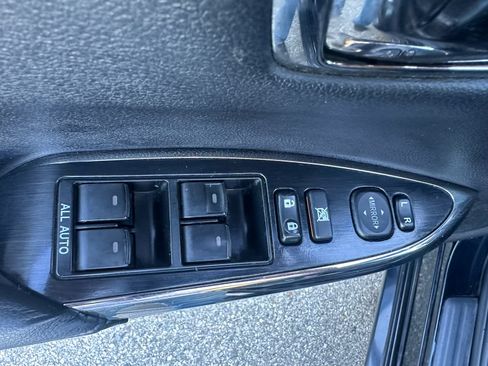 Used 2016 Toyota Avalon XLE FWD image 9