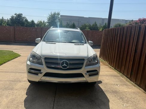 Used 2012 Mercedes-Benz GL 450 4MATIC image 13