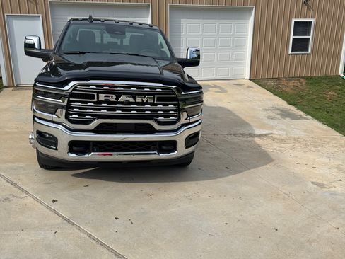 Used 2025 RAM 3500 Longhorn AWD/4WD image 5