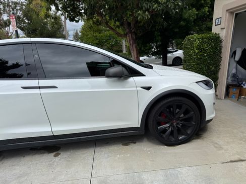 Used 2018 Tesla Model X P100D image 16