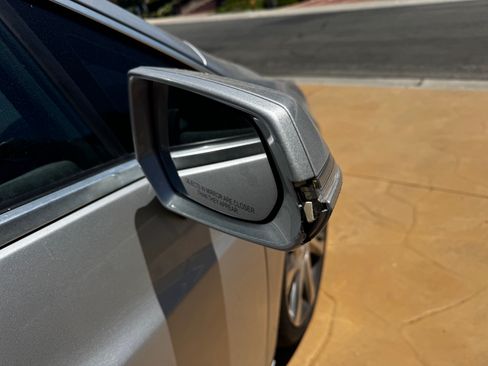 Used 2014 Cadillac ELR w/ Luxury Package FWD image 5