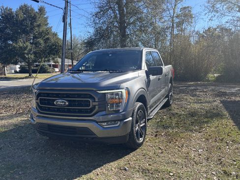 Used 2022 Ford F150 XLT w/ Equipment Group 302A High image 5