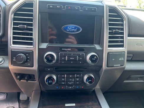 Used 2017 Ford F350 Platinum w/ Platinum Ultimate Package AWD/4WD image 11