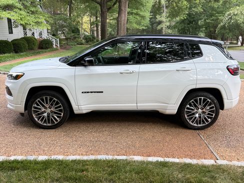 Used 2023 Jeep Compass High Altitude w/ Driver Assist Group I AWD/4WD image 1