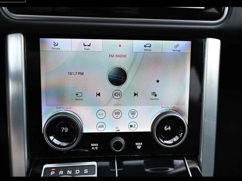 Used 2020 Land Rover Range Rover HSE AWD/4WD image 9