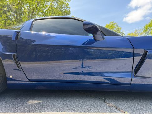 Used 2007 Chevrolet Corvette Z06 w/ Preferred Equipment Group image 9