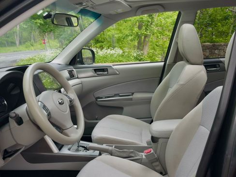 Used 2012 Subaru Forester 2.5X Premium AWD/4WD image 26