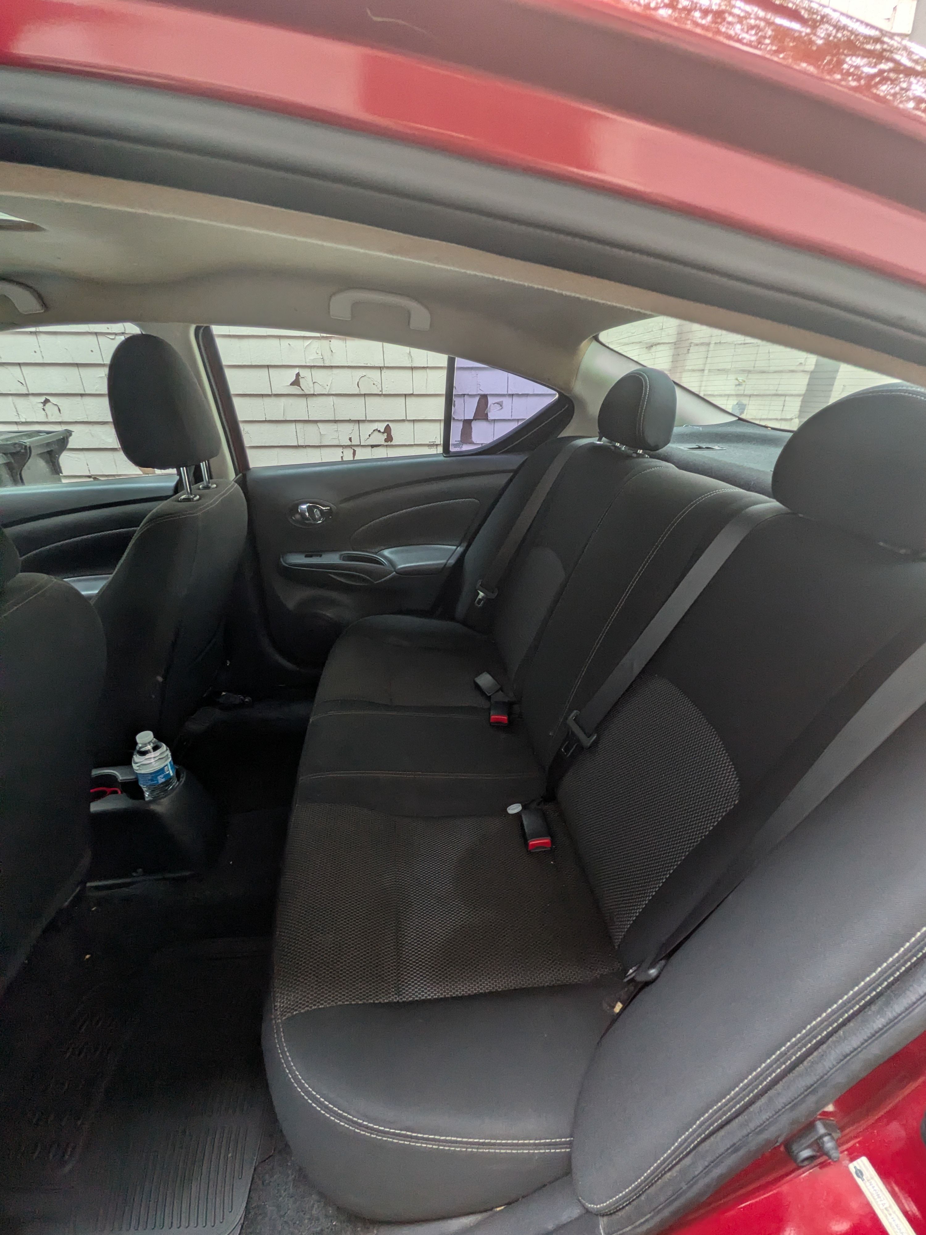 Used 2018 Nissan Versa SV w/ SV Special Edition Package FWD image 4