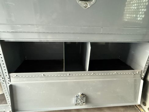 Used 2013 Chevrolet Express 2500 image 9