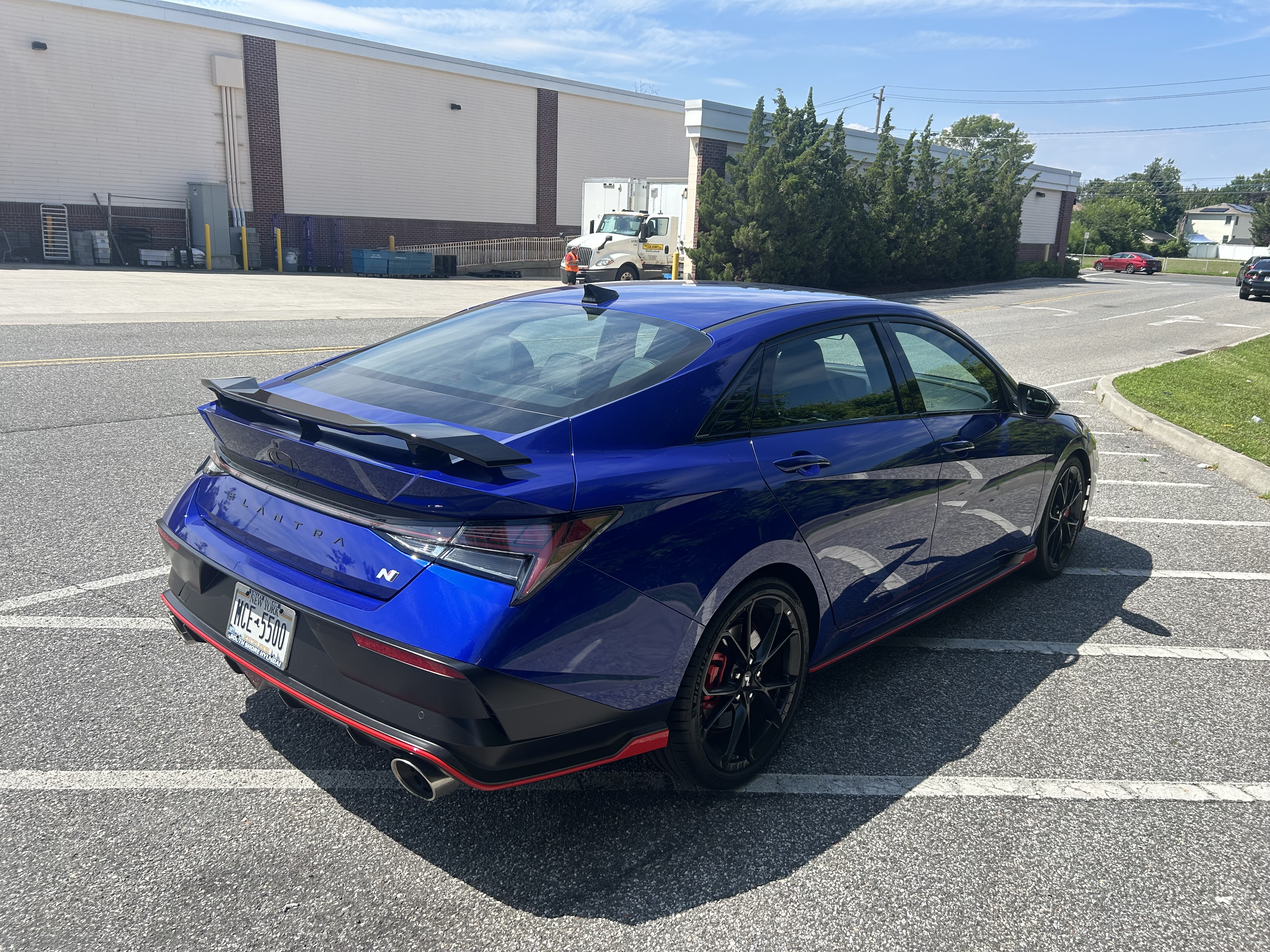 Used 2025 Hyundai Elantra N FWD image 1