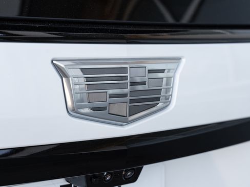 Used 2025 Cadillac Escalade V w/ LPO, ONYX Package image 30