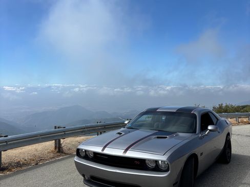 Used 2014 Dodge Challenger R/T w/ Blacktop Package RWD image 1