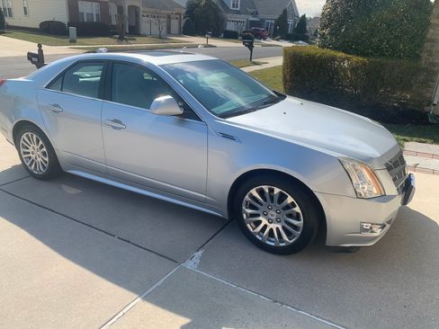 Used 2010 Cadillac CTS Performance image 5