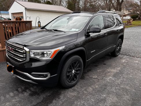 Used 2018 GMC Acadia SLT image 4