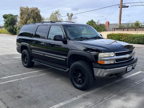 Used 2001 Chevrolet Suburban 2500 LS w/ LS Preferred Equipment Group RWD image 5